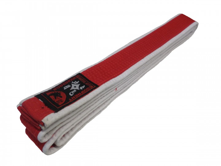 Großmeister Gürtel rot, weiß eingefasst mit Bestickung, 350