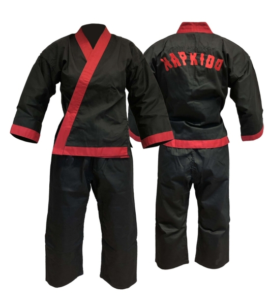 Hapkido Anzug schwarz, mit rotem Kragen, Rückendruck / Mischgewebe